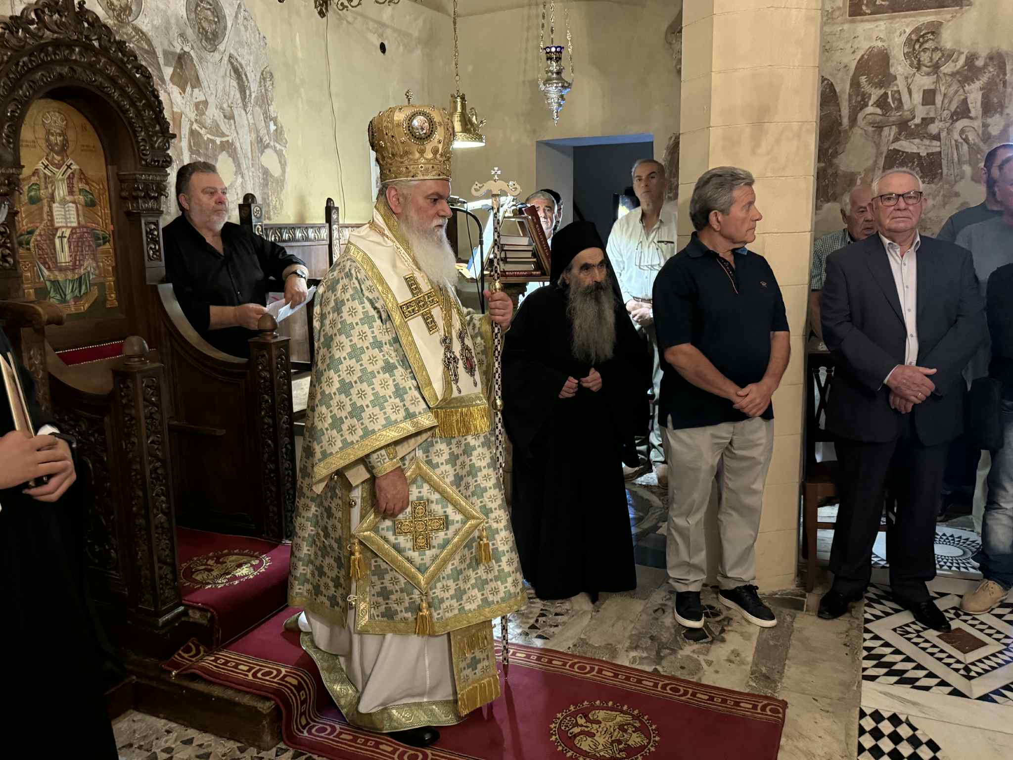 Καλαβρύτων-Ιερώνυμος-από-Μέγα-Σπήλαιο:-«Η-Εκκλησία-μιλά-όταν-χρειάζεται-και-σιωπά-όταν-προσεύχεται»