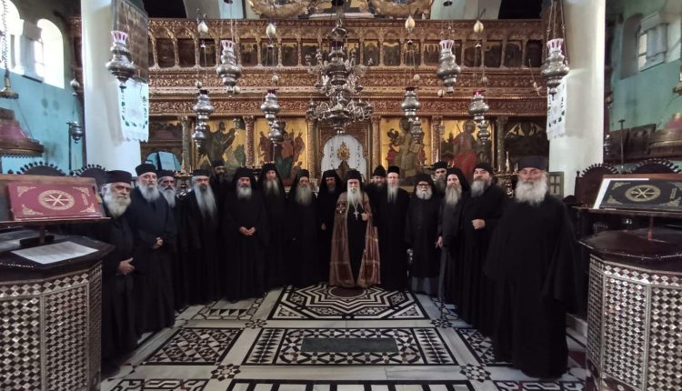 Μονή-Σινά:-Σε-κλίμα-ενότητας-η-αλλαγή-σελίδας-με-την-εκλογή-του-νέου-Ηγουμένου-Συμεών-–-Τα-συγχαρητήρια-και-η-επόμενη-ημέρα