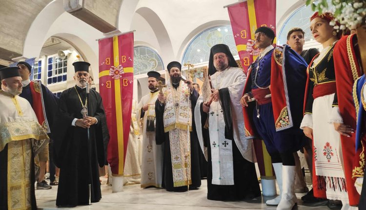 Ηθική-έξαρση-για-την-ύψωση-του-Τιμίου-Σταυρού,-στον-ναό-του-Εσταυρωμένου-Κολοκυνθούς-–-Κολωνού