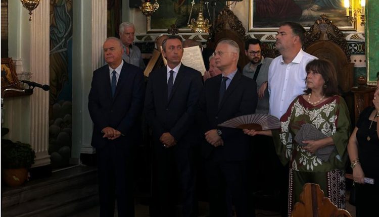 Ο-Περιφερειάρχης-Πελοποννήσου-στις-εορταστικές-εκδηλώσεις-της-Κυπαρισσίας