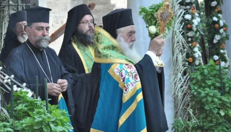 Με-λαμπρότητα-η-Σάμος-εόρτασε-την-Παγκόσμια-Ύψωση-του-Τιμίου-και-Ζωοποιού-Σταυρού