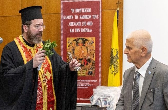 Επίδοση-σχολικής-τσάντας-σε-250-“πρωτάκια”