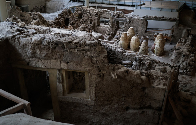 Σαν-σήμερα-16-Σεπτεμβρίου:-Ανακαλύπτεται-στη-Σαντορίνη-μια-πόλη-θαμμένη-για-3.500-χρόνια