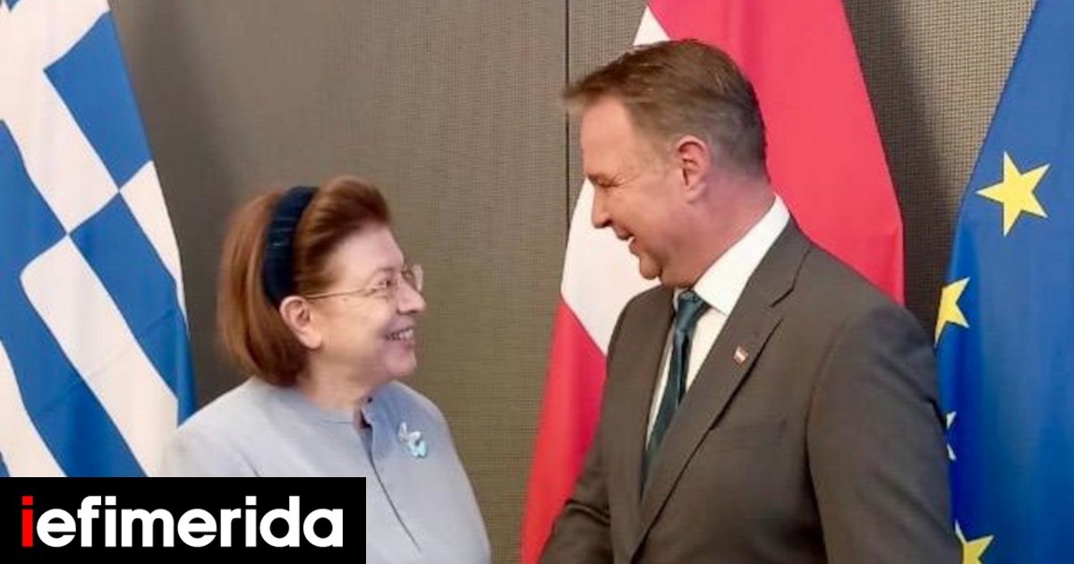 Συνάντηση-Μενδώνη-με-τον-Αντικαγκελάριο-της-Αυστρίας-zήτησε-την-επιστροφή-δύο-θραυσμάτων-του-Παρθενώνα-από-τη-Βιέννη