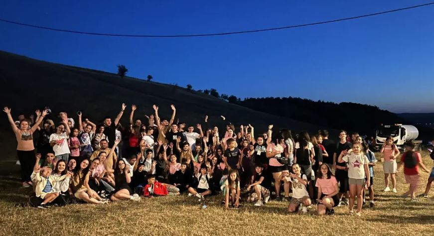 Ρουμανία:-Πάνω-από-1200-παιδιά-και-νέοι-επωφελήθηκαν-από-τις-κατασκηνώσεις-«Παιδική-ηλικία-και-Πίστη» 