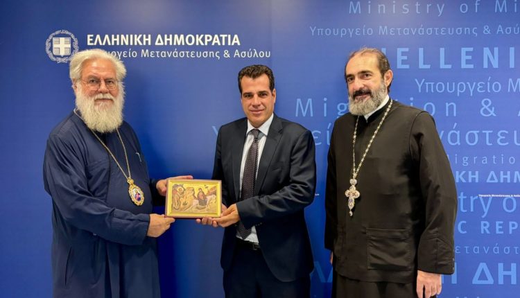 Συνάντηση Θάνου-Πλεύρη-με-Μητροπολίτη-Ιλίου-και-Αρχιμανδρίτη-Παντελεήμονα-Παπασυννεφάκη