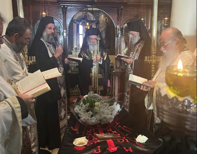 Η-εξόδιος-ακολουθία-της-Μοναχής-Κυριακής-του-Ιερού-Ησυχαστηρίου-Αγίας-Τριάδος-–-Αγίου-Νεκταρίου-Αιγίνης