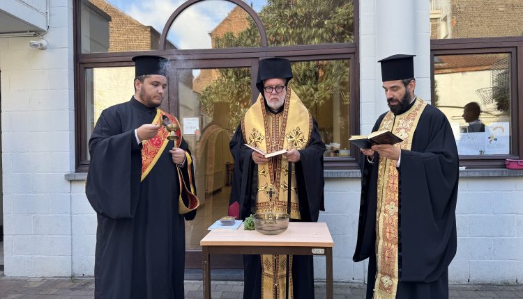 Αγιασμός-για-την-έναρξη-του-νέου-σχολικού-έτους-στο-Κεστεκίδειο-Ελληνικό-Σχολείο-Βρυξελλών