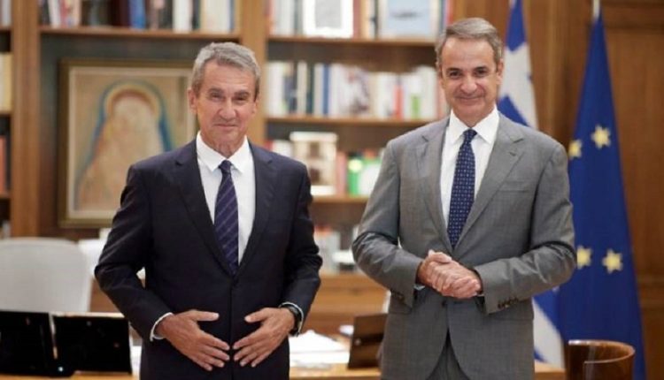 Στη-Νέα-Δημοκρατία-προσχώρησε-ο-Ανδρέας-Λοβέρδος