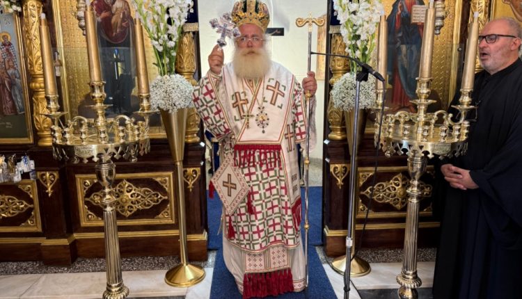 Η-Ύψωση-του-Τιμίου-Σταυρού-στον-πανηγυρίζοντα-ομώνυμο-Ιερό-eνοριακό-Ναό-της-πόλεως-Ιεράπετρας