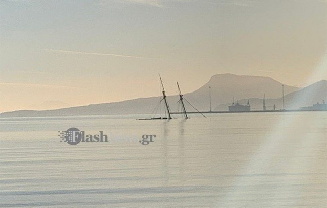 Διαγωνισμός-για-ανέλκυση-ιστορικού-ιστιοφόρου-στη-Σούδα-–-Θα-ανήκει-σε-όποιον-το-βγάλει-από-τη-θάλασσα