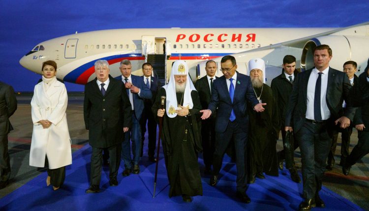 Στο-Καζακστάν-ο-Πατριάρχης-Μόσχας-Κύριλλος