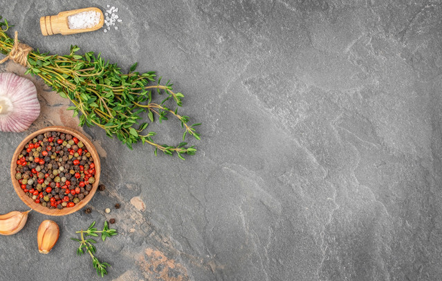 10-υποκατάστατα-αλατιού-για-να-ρίξετε-την-πίεση-χωρίς-να-στερηθείτε-τη-γεύση