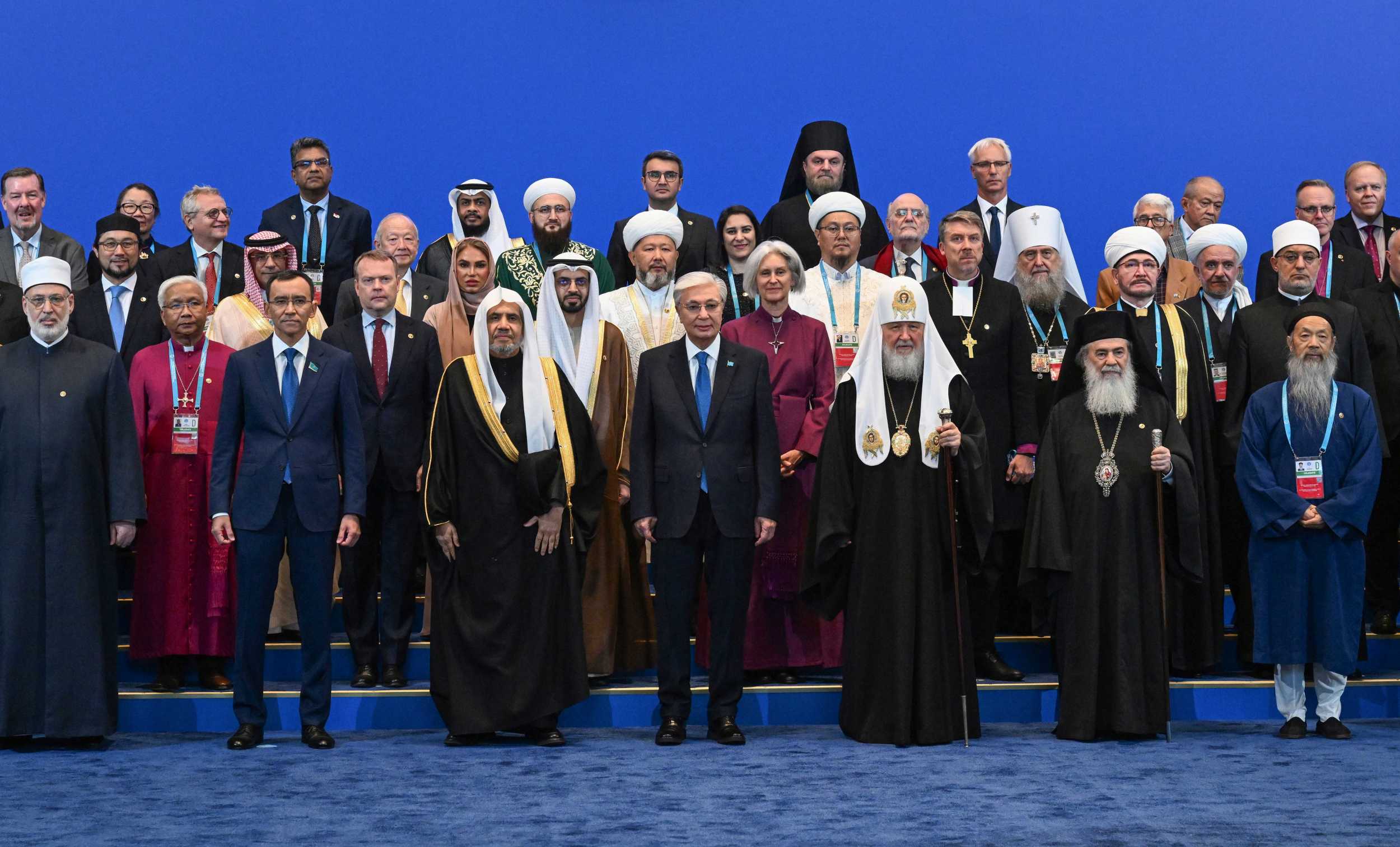 Οι-Πατριάρχες-Ιεροσολύμων-και-Μόσχας-στο-8ο-Συνέδριο-Ηγετών-Παγκόσμιων-και-Παραδοσιακών-Θρησκειών-στην-Αστάνα-του-Καζακστάν
