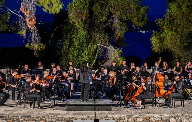Μουσική-Ακαδημία-της-Αναργυρείου-και-Κοργιαλενείου-Σχολής-Σπετσών-2025:-«Πέντε-Χρόνια-Εμπνευσμένης-Μουσικής-Αριστείας»