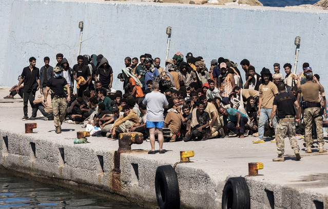 Σύσκεψη-στα-Χανιά-για-τις-ροές-μεταναστών-–-Τεταμένη-η-κατάσταση-στην-Αγυιά