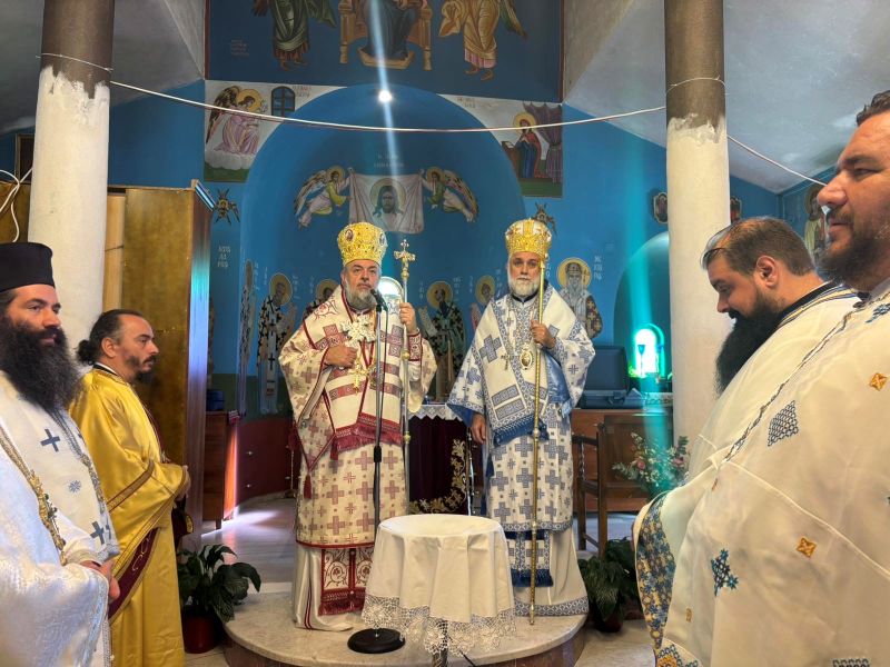 Δισαρχιερατικό-συλλείτουργο-στην-ενορία-Αγίας-Σοφίας-Χαλκίδος