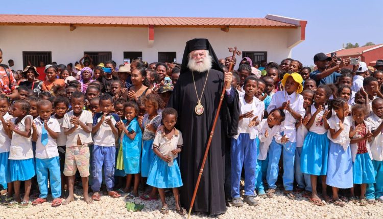 Χρονικό-επίσκεψης-Πατριάρχη-Θεοδώρου-Β’-στην-Ιερά-Επισκοπή-Τολιάρας-και-Νοτίου-Μαδαγασκάρης