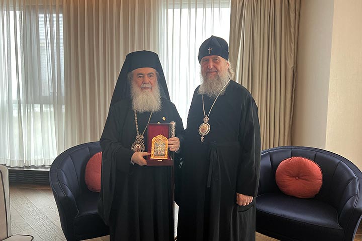 Με-τον-Μητροπολίτη-Καζακστάν-συναντήθηκε-ο-Πατριάρχης-Ιεροσολύμων