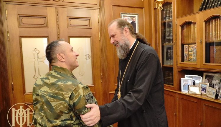 Ο-Διοικητής-του-Γ’-Σώματος-Στρατού-στον-Μητροπολίτη-Θεσσαλονίκης