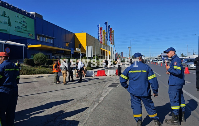 Εκκενώνεται-το-εμπορικό-κέντρο-river-west-μετά-από-τηλεφώνημα-για-βόμβα-–-Δείτε-βίντεο