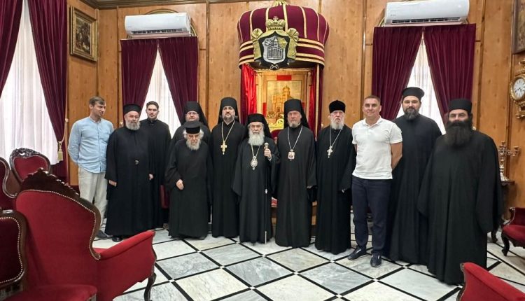 Συνάντηση-Πατριάρχη-Ιεροσολύμων-με-Επίσκοπος-Νάρβας-της-Ρωσικής-Εκκλησίας-της-Εσθονίας