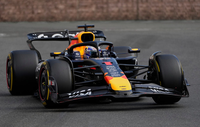 formula-1:-Ο-Φερστάπεν-πήρε-την-pole-position-στο-Αζερμπαϊτζάν