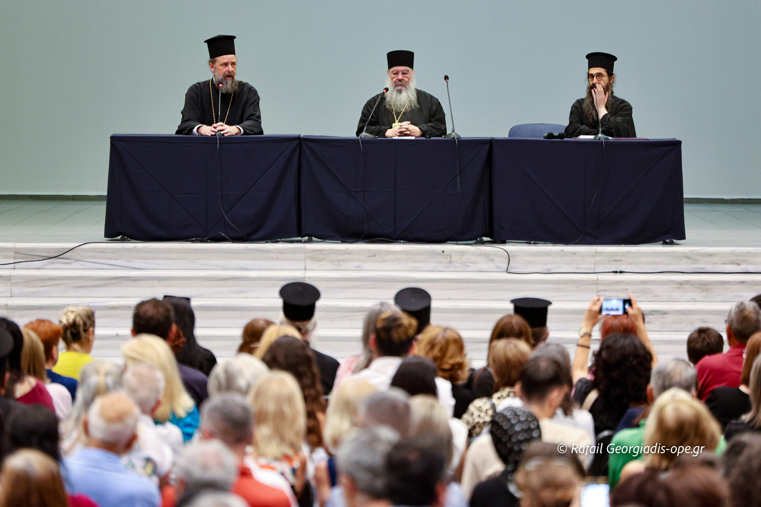 Κατάμεστο-το-Βελλίδειο-στην-ομιλία-του-Λεμεσού-Αθανάσιου