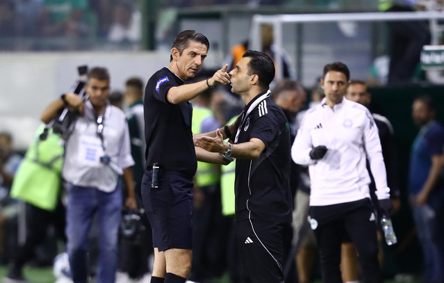 Παναθηναϊκός-–-Ολυμπιακός:-Ήρθαν-στα-χέρια-Τζαβέλλας-–-Καραπαπάς,-τους-χώρισαν-οι-παίκτες