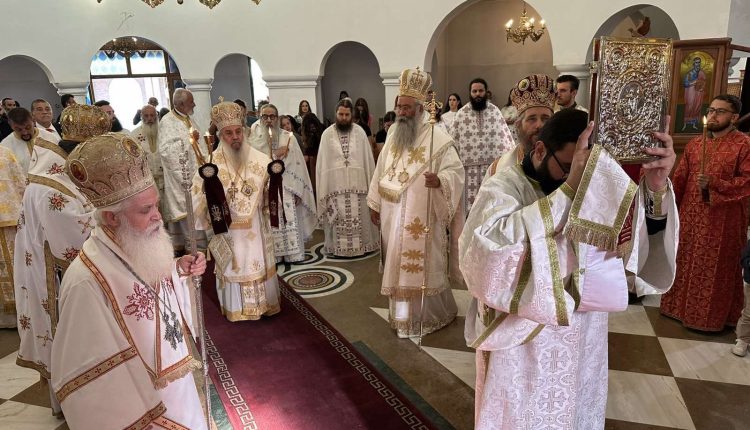 Η-πρώτη-Αρχιερατική-Θεία-Λειτουργία-του-Μητροπολίτη-Αργυροκάστρου-Ναθαναήλ