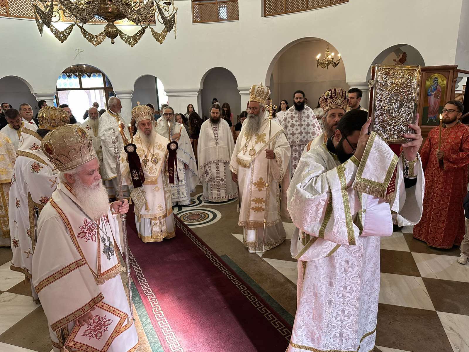 Η-πρώτη-Αρχιερατική-Θεία-Λειτουργία-του-Μητροπολίτη-Αργυροκάστρου-Ναθαναήλ