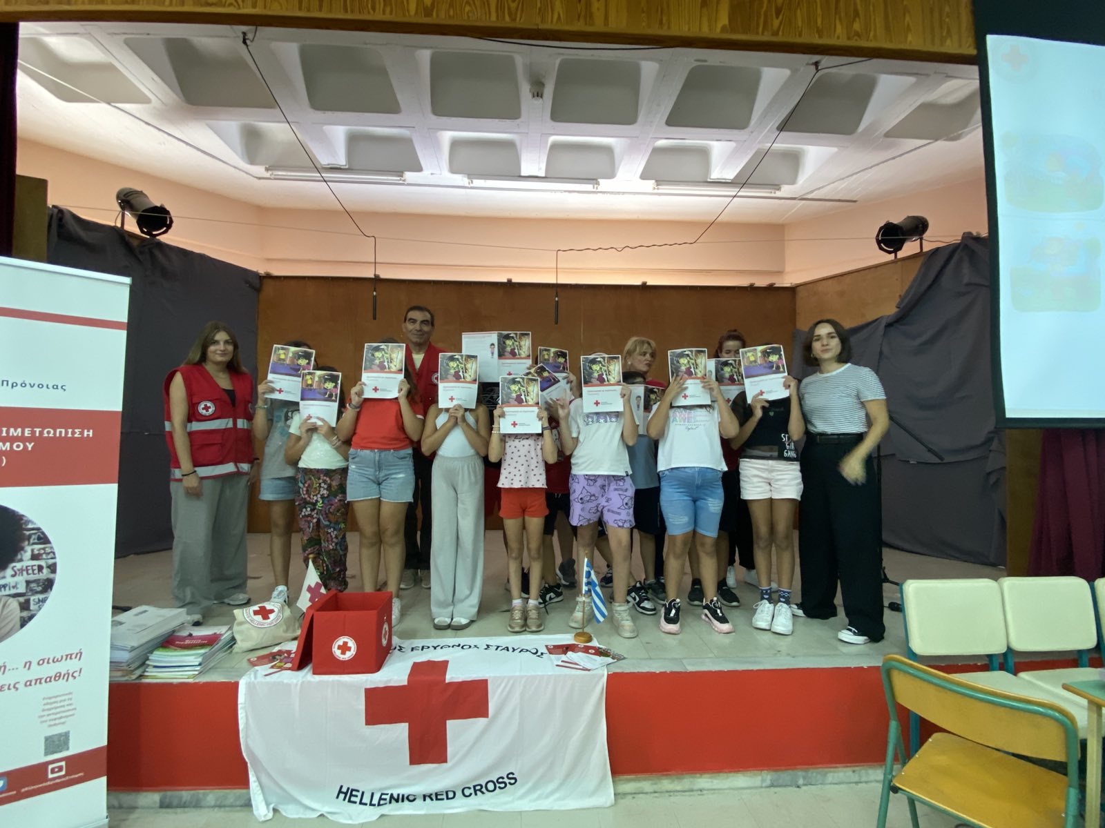 Ο-Ελληνικός-Ερυθρός-Σταυρός-ενημέρωσε-70-μαθητές-σχολείων-του-Ρέντη-για-την-αντιμετώπιση-και-διαχείριση-του-σχολικού-εκφοβισμού