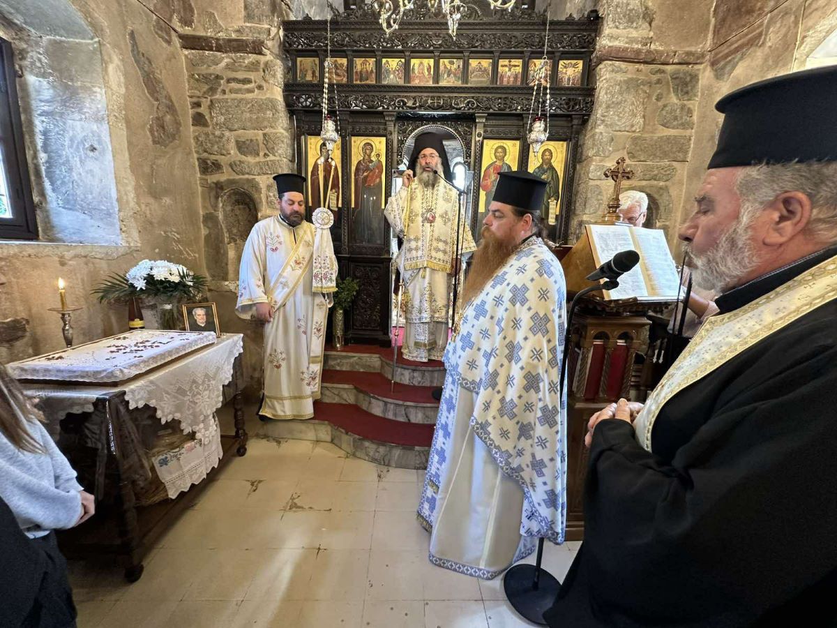 Αρχιερατική-Θεία-Λειτουργία-στα-Μυριοκέφαλα