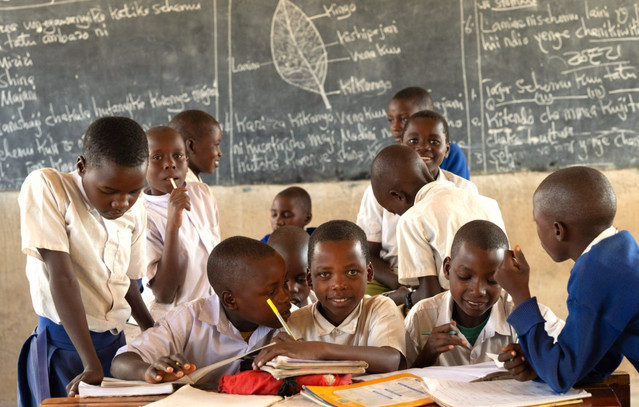 actionaid:-Όταν-ένα-παιδί-έχει-εσένα,-έχει-και-σχολείο