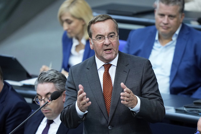 «Να-μην-πέσουμε-στην-παγίδα-κλιμάκωσης»-του-Πούτιν,-ζήτησε-ο-Γερμανός-υπουργός-Άμυνας