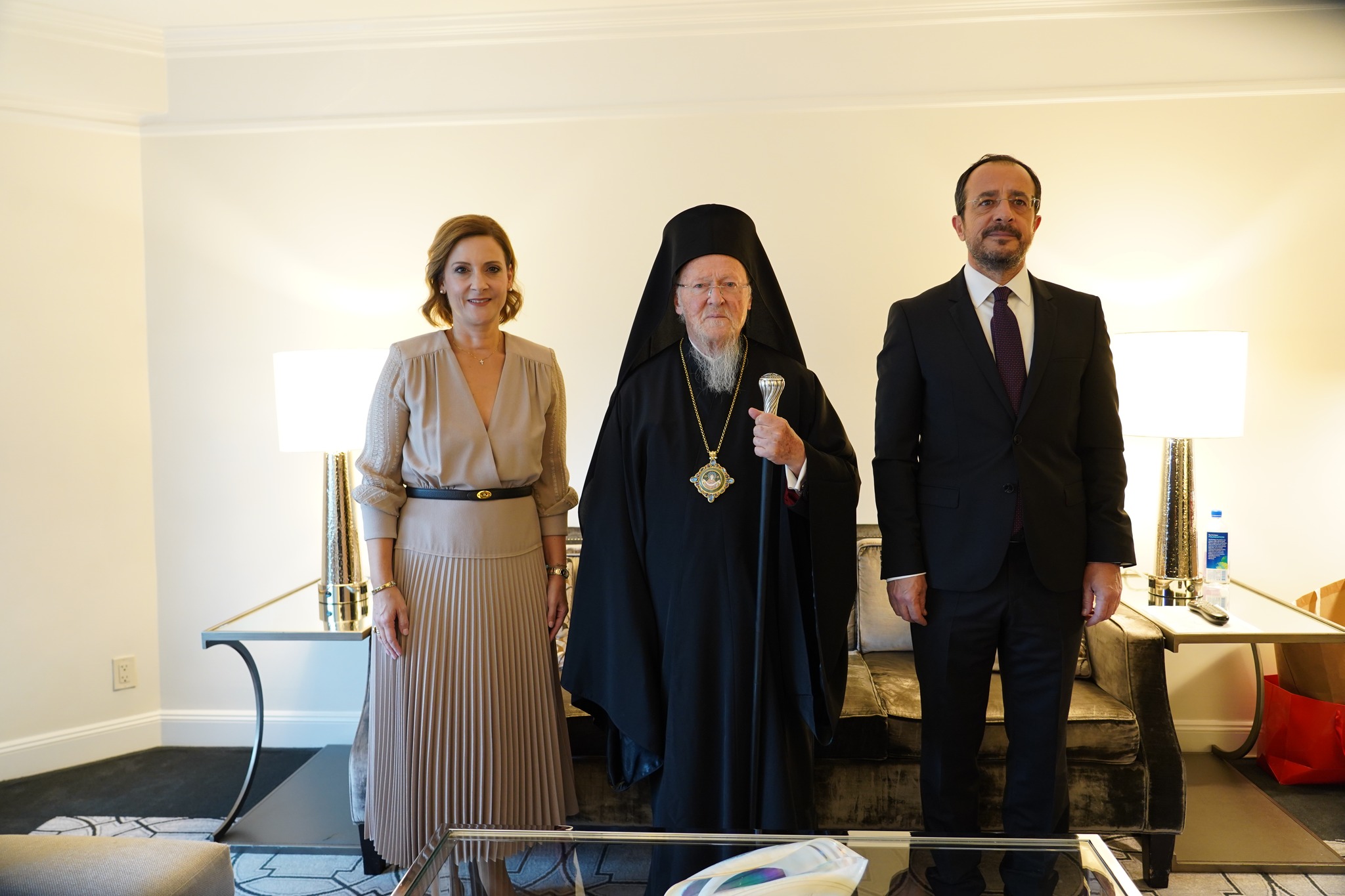 Οικουμενικός-Πατριάρχης-και-Νίκος-Χριστοδουλίδης-επιβεβαίωσαν-από-τη-Νέα-Υόρκη-τις-αξίες-που-ενώνουν-τον-Οικουμενικό-Θρόνο-με-την-Κύπρο