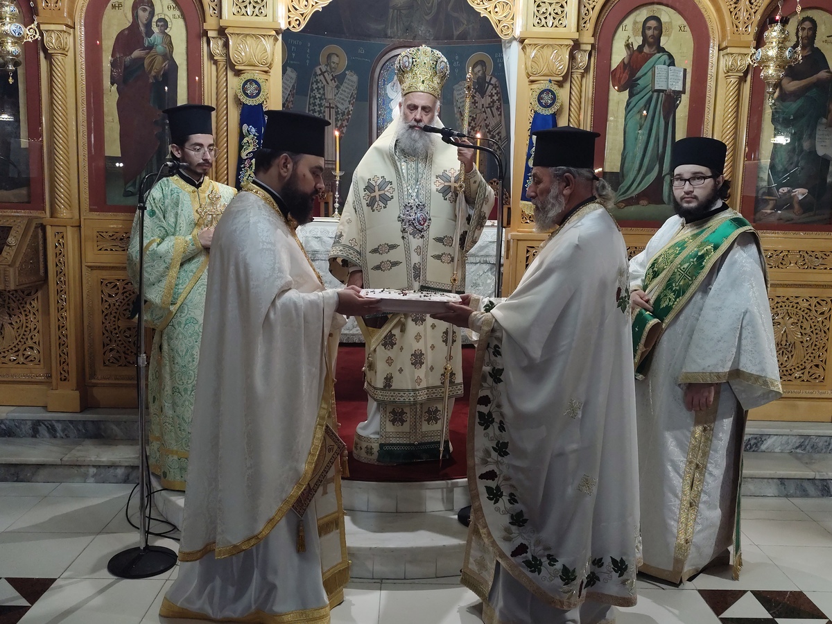 Αγρυπνία-προς-τιμήν-της-Μυρτιδιώτισσας-στον-ΙΝ.-Αγίας-Παρασκευής-Καρδίτσης