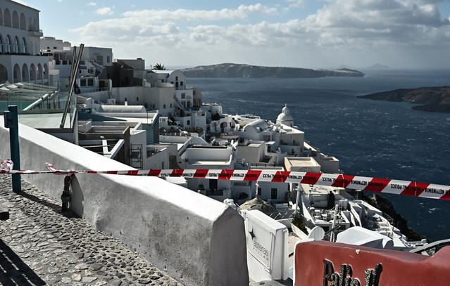 Λύθηκε-το-μυστήριο-των-30.000-σεισμών-που-συγκλόνισαν-τη-Σαντορίνη-στις-αρχές-του-έτους