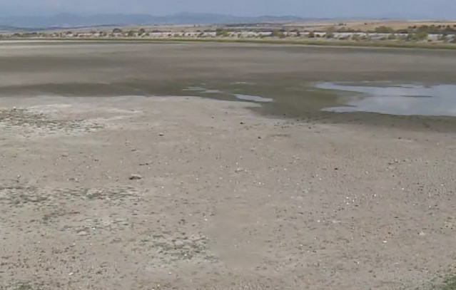 Η-λειψυδρία-«στέγνωσε»-σημαντικό-υδροβιότοπο-στο-Κιλκίς-– -Οι-αγρότες-εγκαταλείπουν-τα-χωράφια-τους
