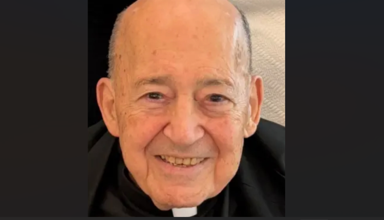 Αρχιεπισκοπή-Αμερικής:-Εκοιμήθη-ο-Πρωτοπρεσβύτερος-Κωνσταντίνος-Ηλιάδης