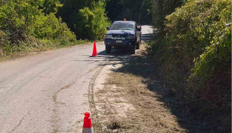 Συνεχίζονται-οι-καθαρισμοί-στο-επαρχιακό-οδικό-δίκτυο-της-ΠΕ.-Κορινθίας-από-την-Περιφέρεια-Πελοποννήσο-–-Περιφέρεια-Πελοποννήσου