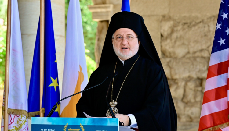 Ευχαριστίες-Αμερικής-Ελπιδοφόρου-στον-Πρόεδρο-Τραμπ-για-το-θέμα-της-Σχολής-της-Χάλκης