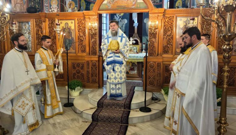 Ο-Σερρών-Θεολόγος-στην-ενορία-των-παιδικών-του-χρόνων