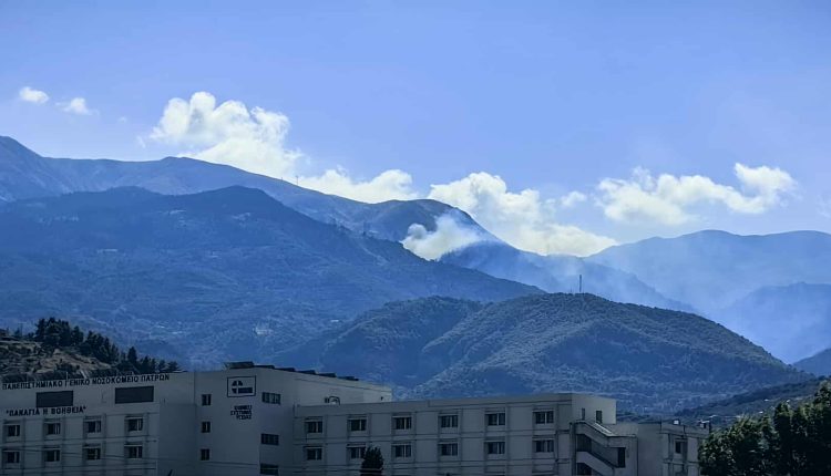 Σε-ύφεση-η-φωτιά-στο-Παναχαϊκό-Όρος-–-Συνεχίζουν-να-επιχειρούν-οι-πυροσβεστικές-δυνάμεις-–-ertnews.gr
