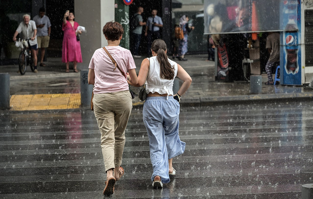 Νέο-έκτακτο-δελτίο-επιδείνωσης-του-καιρού-από-την-ΕΜΥ-–-Οι-10-περιοχές-που-βρίσκονται-στο-επίκεντρο-της-κακοκαιρίας
