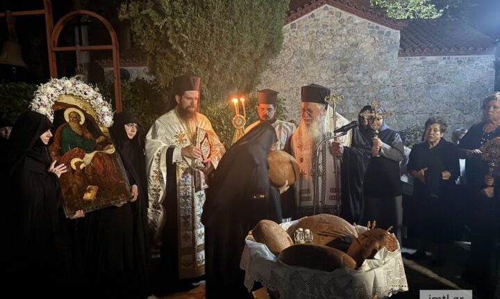 Ο-Μητροπολίτης-Γεώργιος-στην-Ιερά-Μονή-Αγίου-Ιωάννου-του-Θεολόγου-στο-Μαζαράκι-Θηβών