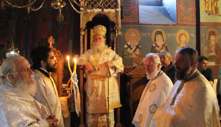 Αρχιερατική-Λειτουργία-στη-Μονή-Θεοτοκιού-Άρτης