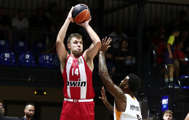 Ολυμπιακός-–-Προμηθέας-92-83:-Κόκκινο-το-Σούπερ-Καπ-για-4η-συνεχόμενη-χρονιά