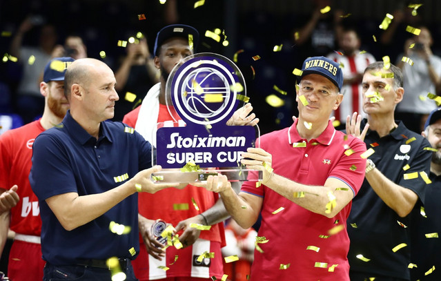 Απάντησε-στα-συγχαρητήρια-του-Παναθηναϊκού-ο-Ολυμπιακός:-Ευχαριστούμε,-κρίμα-που-δεν-ήσασταν-εδώ-για-να-πανηγυρίσετε-μαζί-μας