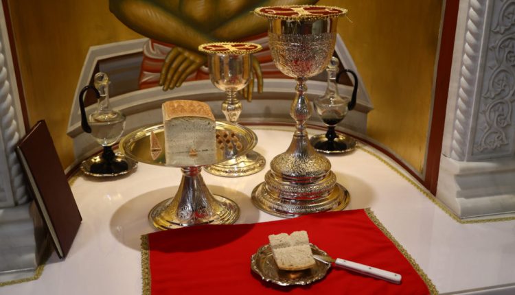 ΖΩΝΤΑΝΑ:-Όρθρος-και-Θεία-Λειτουργία-από-τον-ΙΝ.-Αγίου-Γεωργίου-Παπάγου-–-Ψάλλει-η-ΕΛΒΥΧ